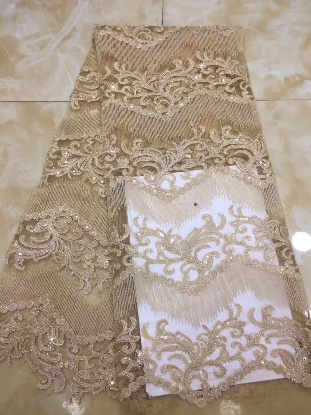 Новое поступление 2019 красивая золотая французская кружевная ткань с блестками