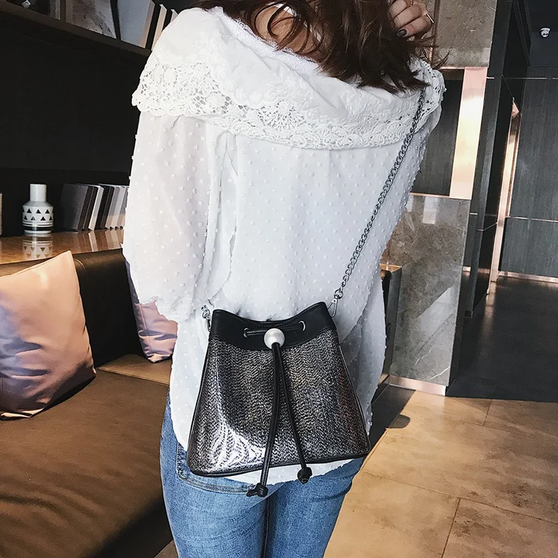 Модная винтажная Женская тканая прозрачная кожаная сумка-ведро с цепочкой из