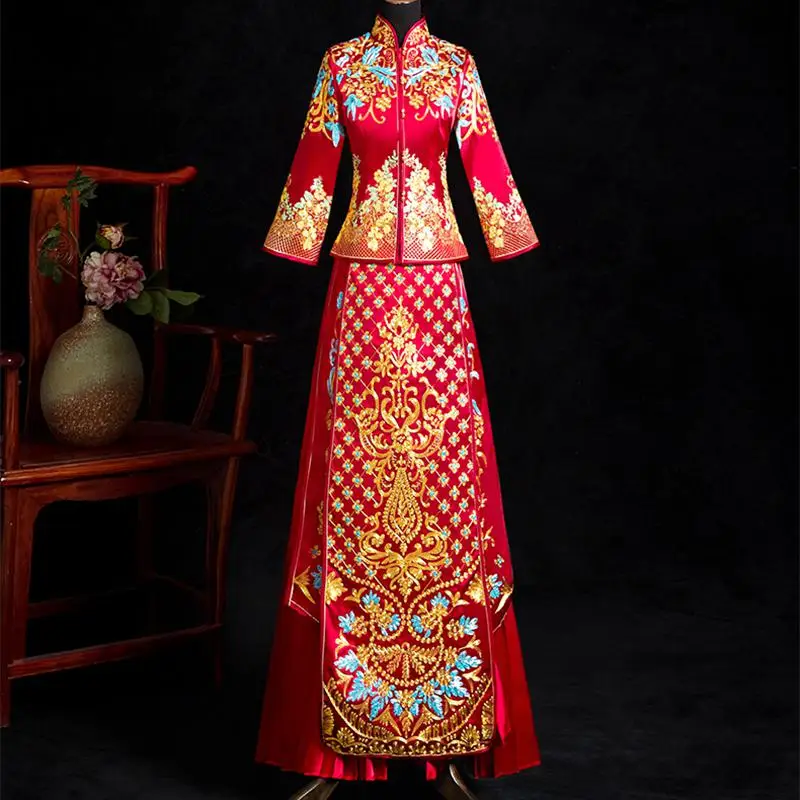 Китайский женский свадебный костюм Cheongsam атласный китайский воротник Qipao плиссированные платья классический винтажный древний костюм - Цвет: Красный