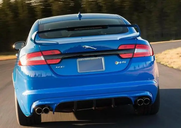 Карбоновый задний бампер для губ Автомобильный диффузор подходит Jaguar XF 2009 2010 2011