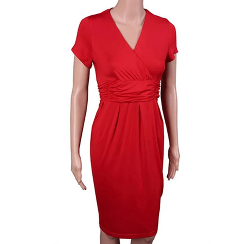 Женское офисное платье повседневное облегающее до колена с треугольным вырезом