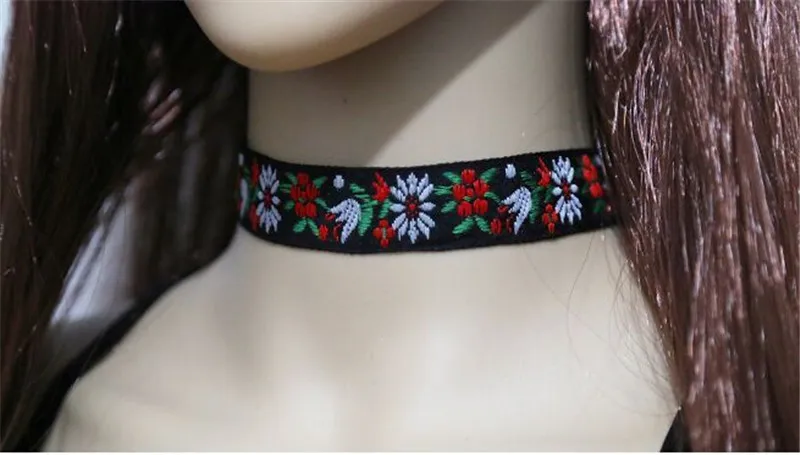 Вышивка колье Цепочки и ожерелья для Для женщин себе Обёрточная бумага Chocker