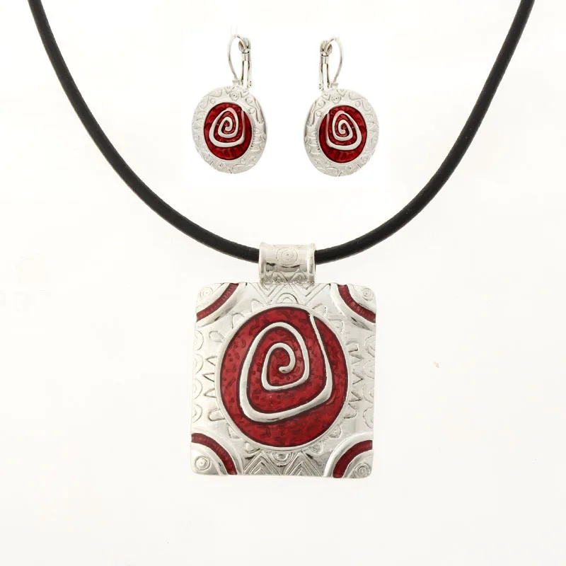 Квадратные ожерелья покрытые эмалью кожаный шнур цепочка со спиральной