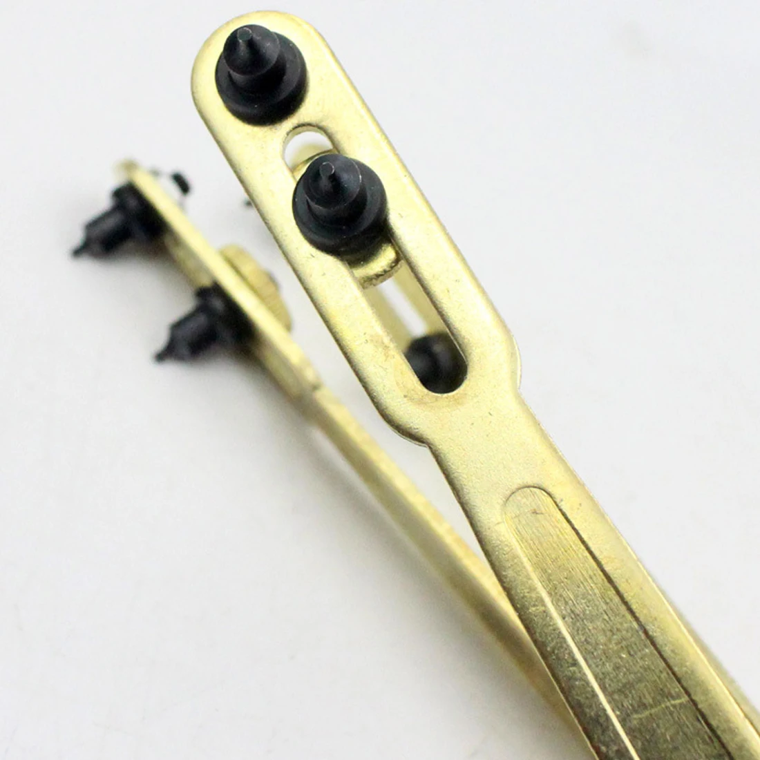 Набор для ремонта часов 1 шт. регулируемый чехол задней панели открывалка замены