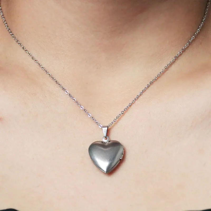 Everfast 1pc Smooth Photo Frame Love Heart Pendant Necklaces Stainless Steel Charms Locket Necklace Women Memory Jewelry - купить по
