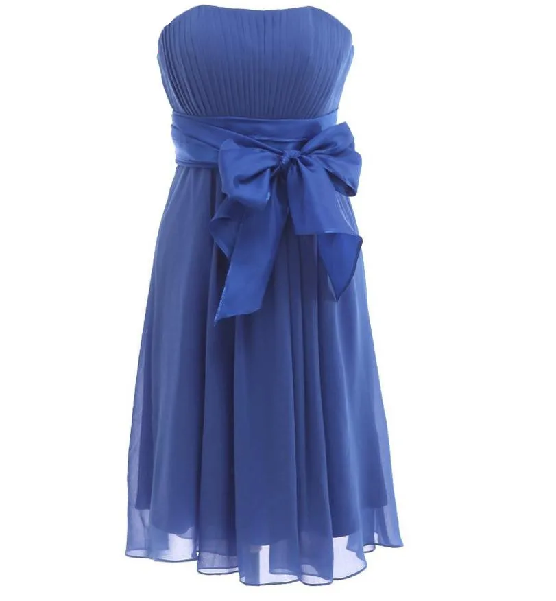 Шифоновые плиссированные платья невесты кораллового цвета с открытыми плечами