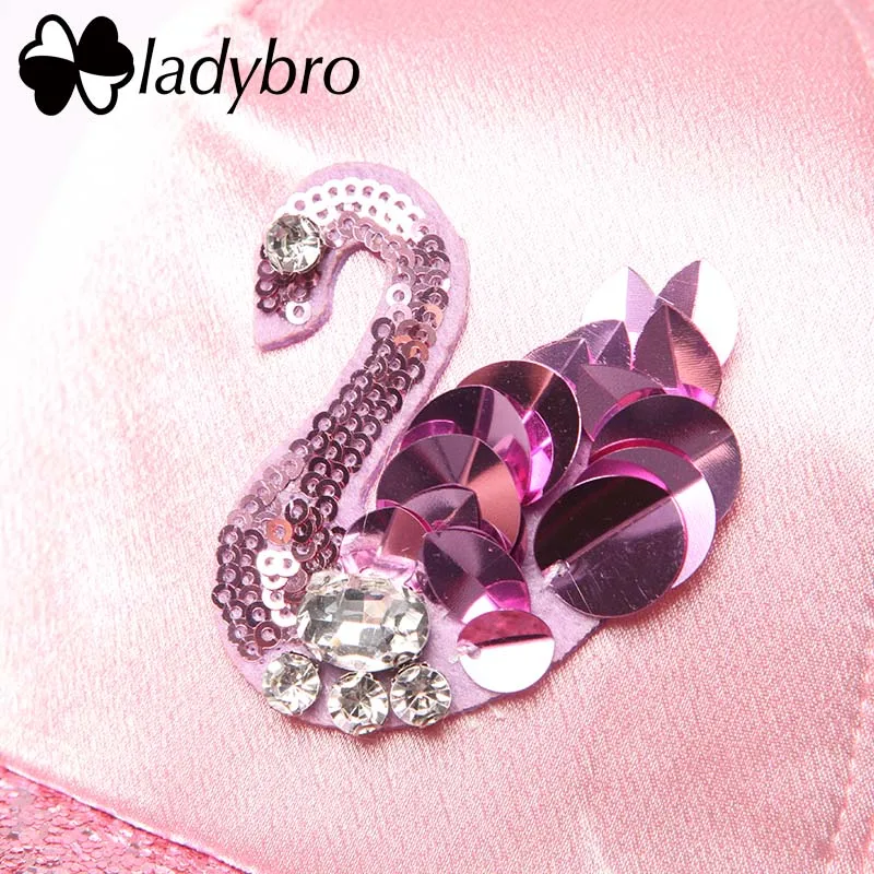 Ladybro Swan Sequin Women Baseball Cap Dad Hat Brand Street Ladies Fashion Casual Sweet Pink Hat Cap Female Snapback Cap Bone