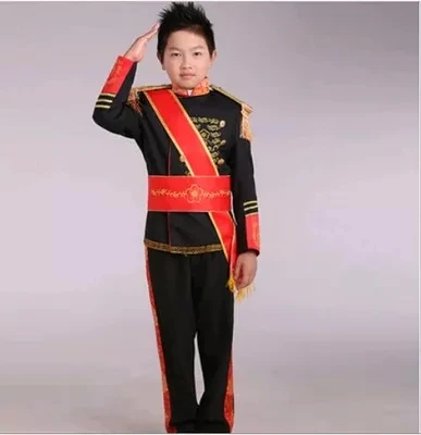 

Costumes & Accessories