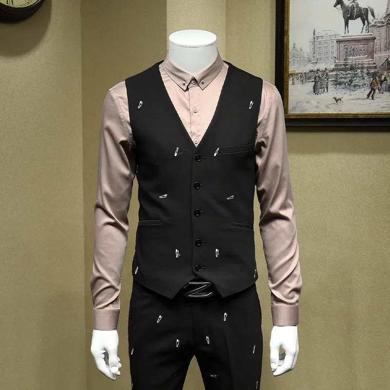 Top Quality New Mens Personality Embroidery Men Suit Formal Evening Wear Outfits Wedding Dress 3pcs Set Big Size Terno Masculino