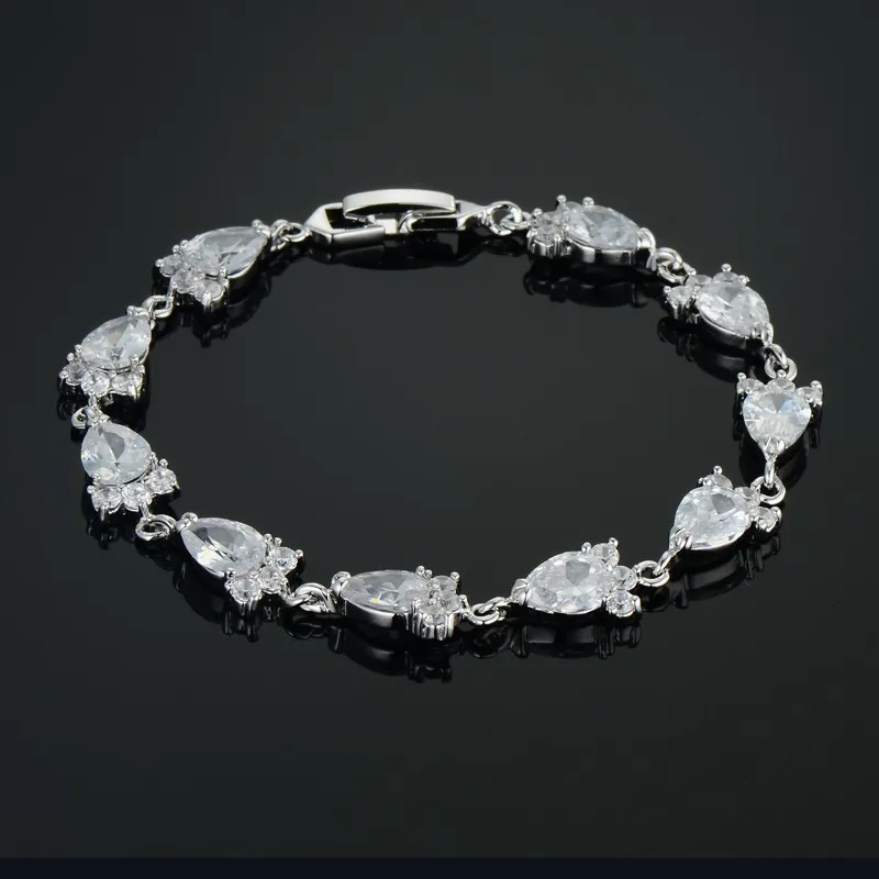 Роскошный браслет для женщин трендовый Топ кристалл сердце шарм Braclets с титановым