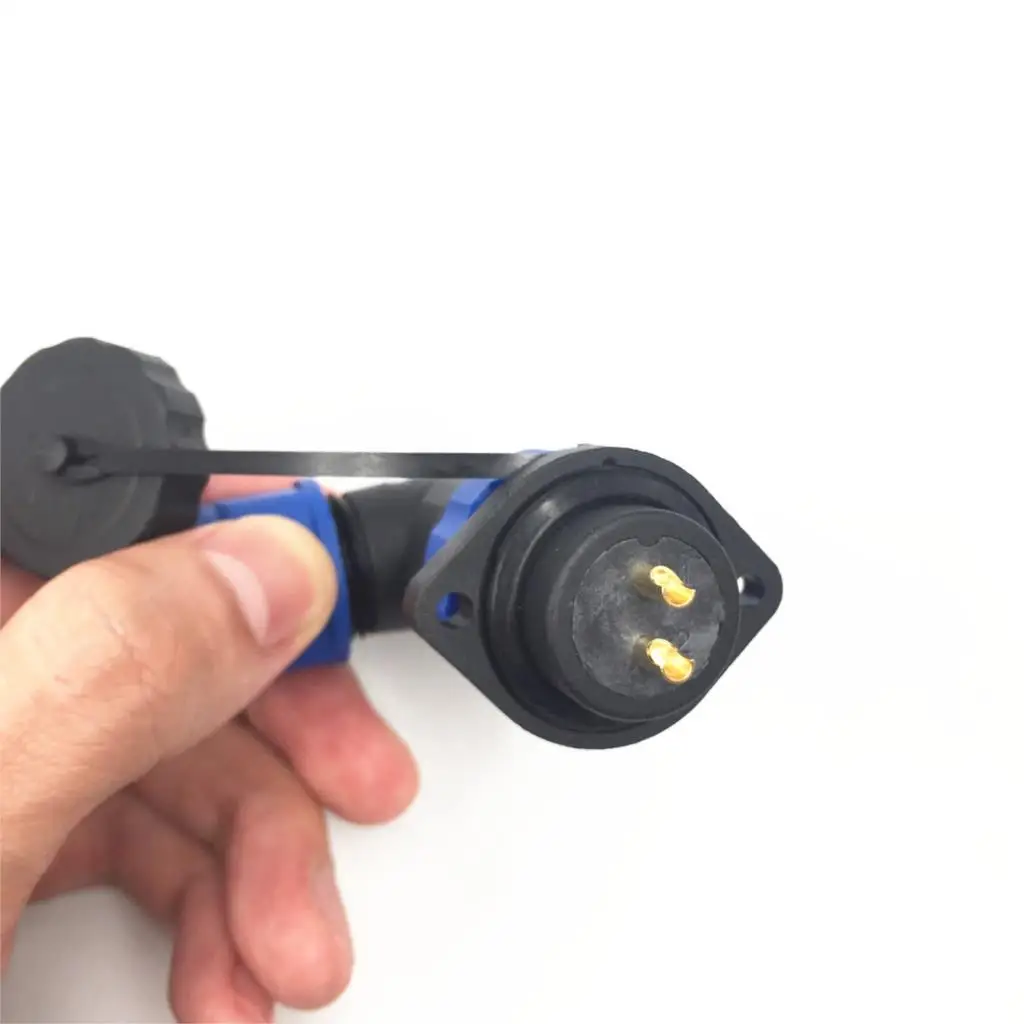 SP20TA-ZS 90 градусов локоть Avitaion Plug Водонепроницаемый разъем 2 отверстия фланец