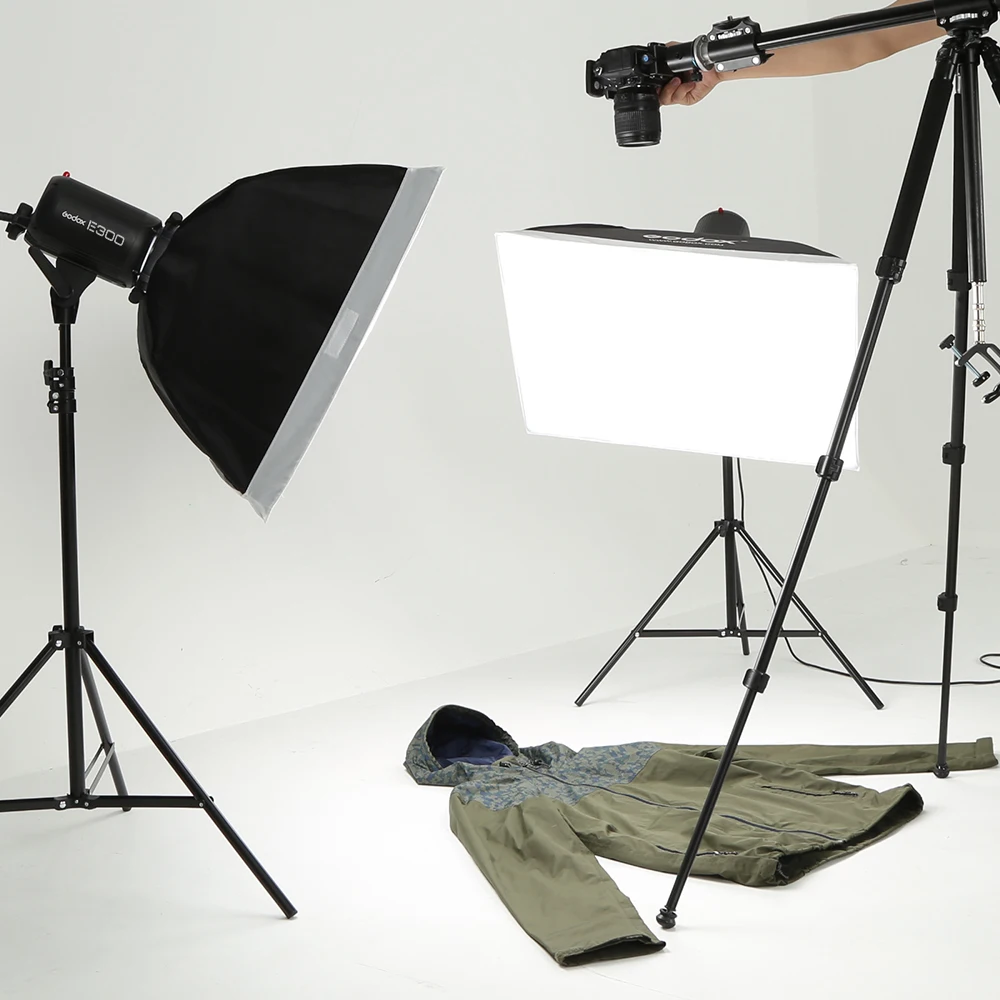 

Godox Strobe Studio Flash Light Kit 900W Photographic Lighting -Strobes, Barn Doors, Light Stands, Triggers, Umbrellas, Soft Box
