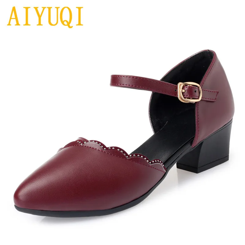 red AIYUQI женские босоножки Новые Женская обувь из микрофибры кожа женская обувь для путешествий; летние туфли с заостренным носком, со стразами Женские модельные туфли - Цвет: red