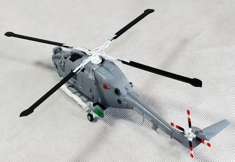 Рысь MK88 супер N 410 синий носорог военно-морской флот 1/72 готовой вертолет easy model |