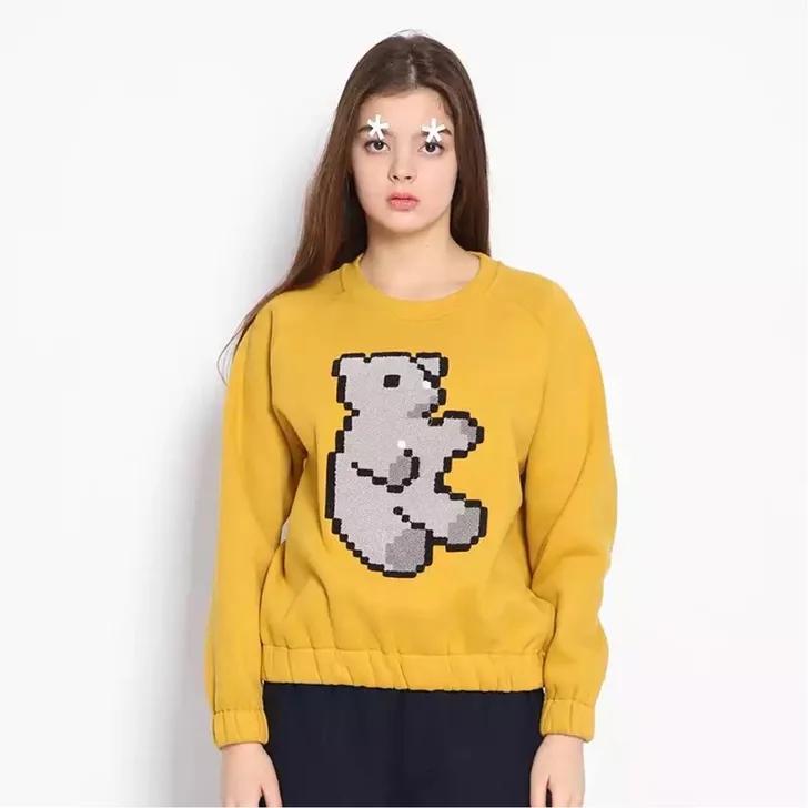 

2017 Autumn Winter New Pullover Tops Long Sleeve Women Sweatshirts Knitted Velvet Thick Hoody Bear Printed Loose Yellow Tops