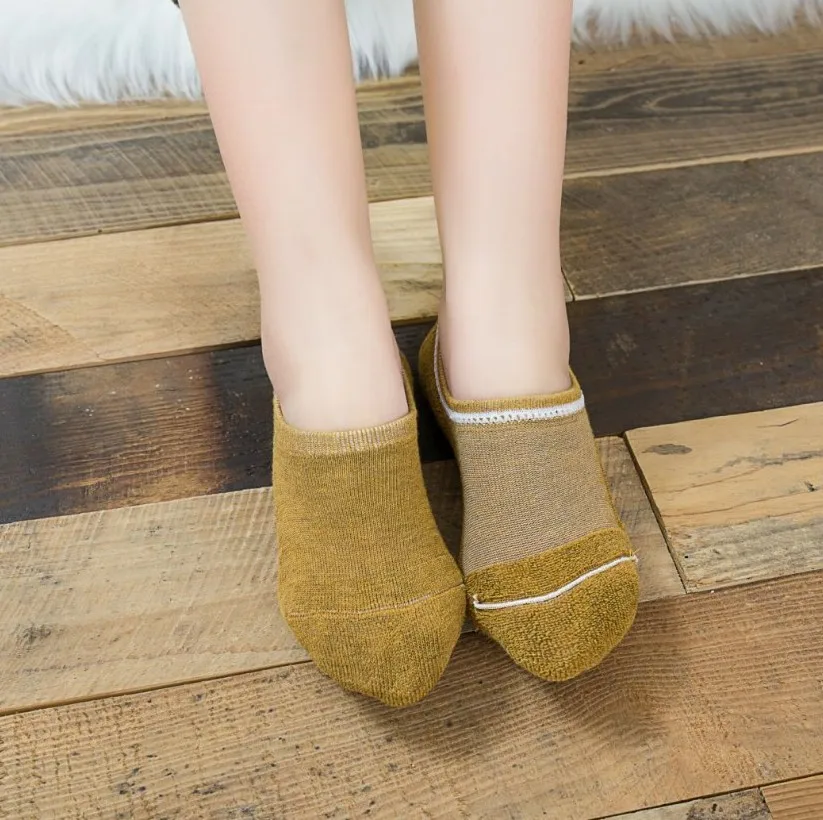 

6pcs=3 pairs/lot cotton Womens candy colors thick invisible Socks anti- slip winter spring slipper good qualtiy ankle sox