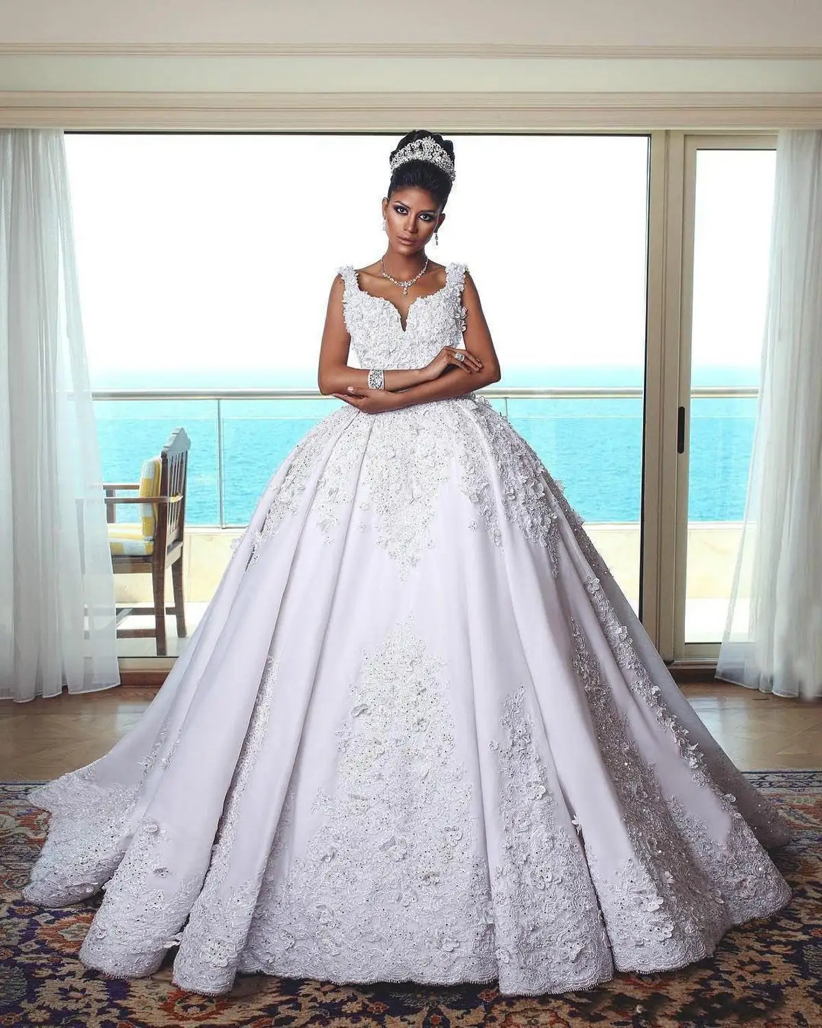 

Luxury Ballgown Wedding Dresses 2019 Satin Sweep Train Lace Appliques Plus Size Saudi Country Dresses Custom Made