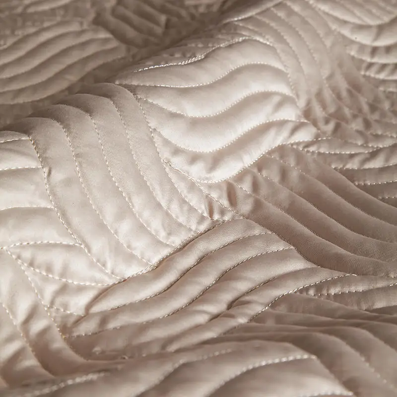 

Famvotar Luxury 3 Piece 100% Cotton Embroidered Quilted Bedspread Queen King Size Damask Pattern Quilted Comforter