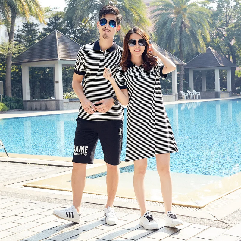 Семейные комплекты летние подходящие футболки для папы и сына платья мам девочек