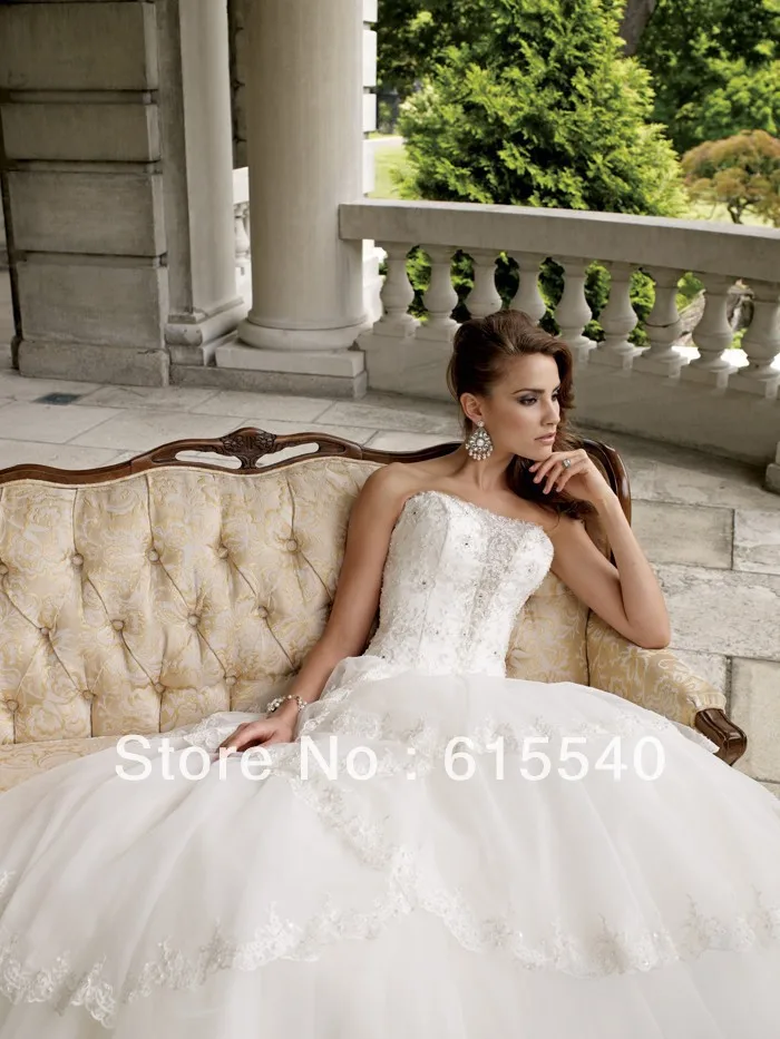discount-Unique Design A Line Strapless Sweep Train White Organza Appliques Garden Wedding gownes Sexy Style Gowns Bead | Свадьбы и