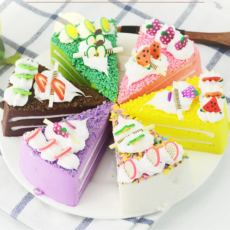 

050 Simulated cake model triangular bread food props decoration of new fake fruit bakery 7*3cm