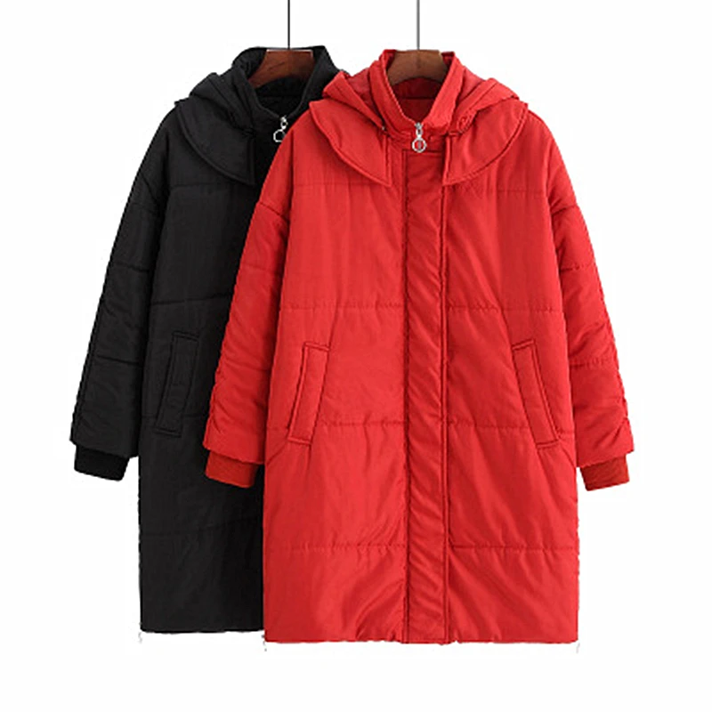 Женское хлопковое пальто облегающее однотонное из натурального хлопка с