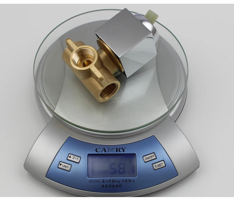 Современный Смеситель для ванны и душа смеситель из твердой латуни