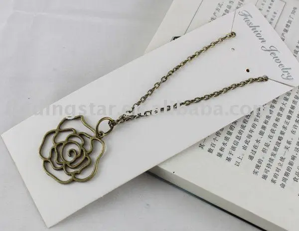 

FREE SHIPPING 3 Pcs Antiqued Bronze Flat Rose Pendant Necklaces #20033