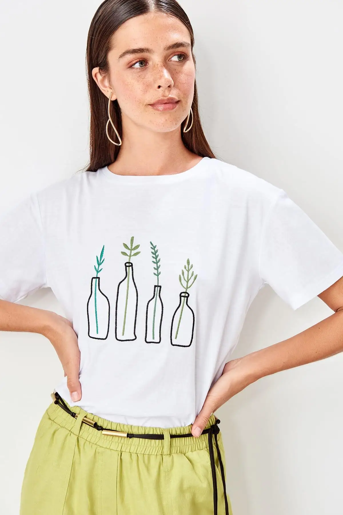 Trendyol белые Базовые Трикотажные футболки TWOSS19TS0573|Футболки| |