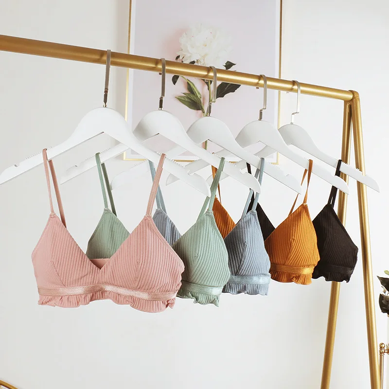 Пуш-ап Беспроводной бюстгальтер пикантные удобные Bralette комплект хлопок нижнее белье с подкладками костюмы оборками снизу, Трусики-бикини белье с низкой посадкой