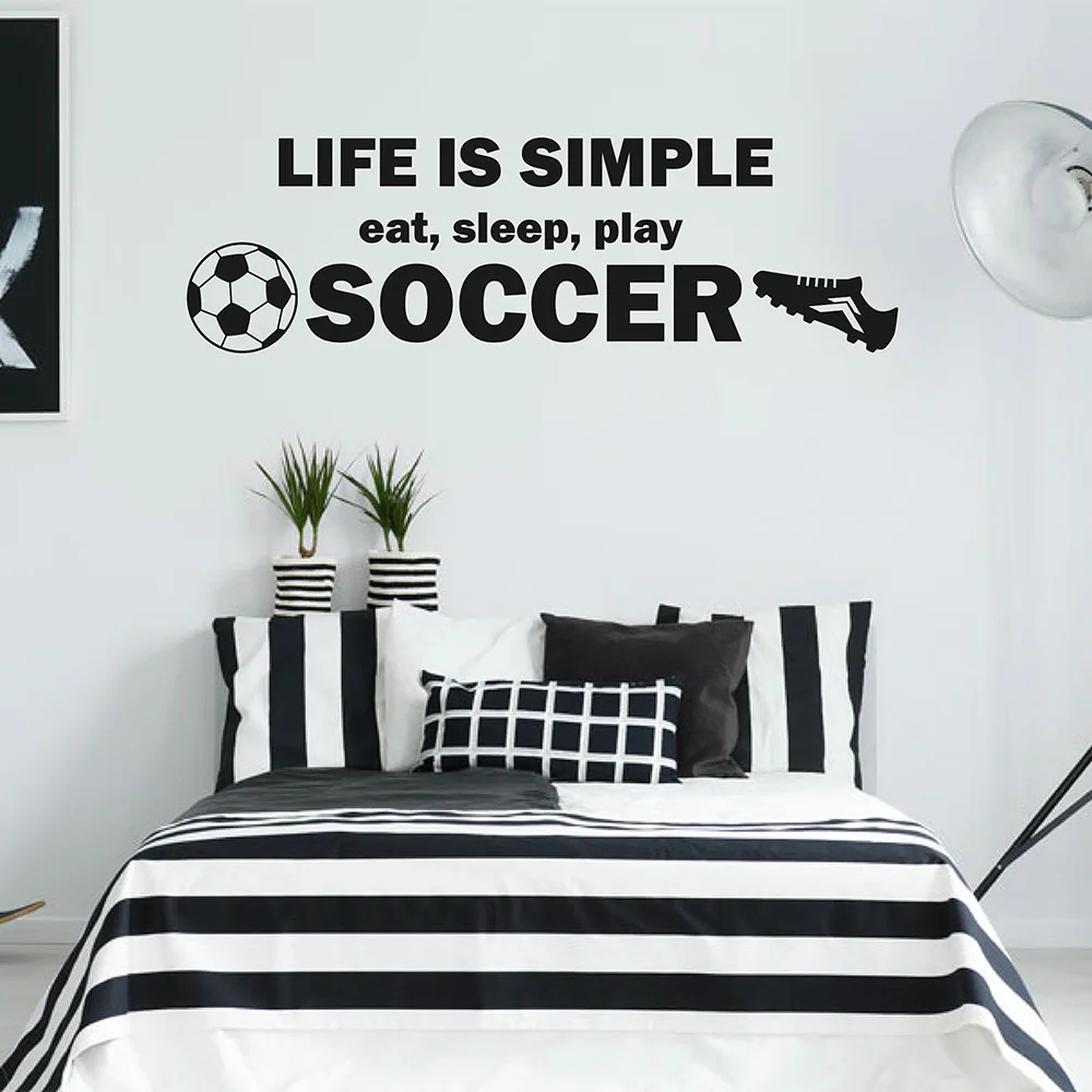 салат с курицей гриль. девушка meléndez cholesterol.