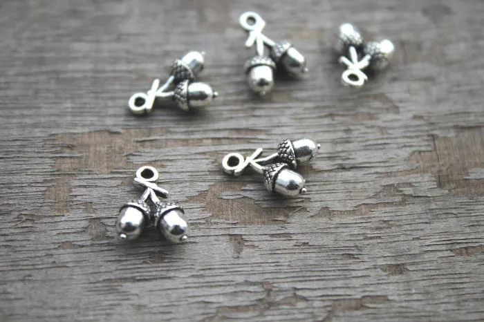 30 шт.-амулет для желудей Античные тибетские серебряные 3D Подвески 14x11мм |