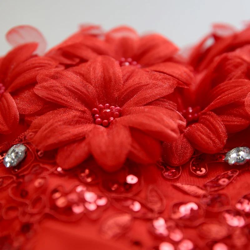 Новое поступление 2017 в наличии женское платье для невесты с красными кружевными