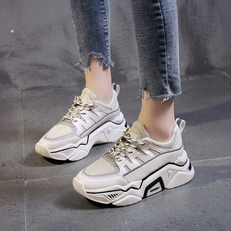 2020 г. новая обувь в стиле робота женская на плоской подошве летние женские