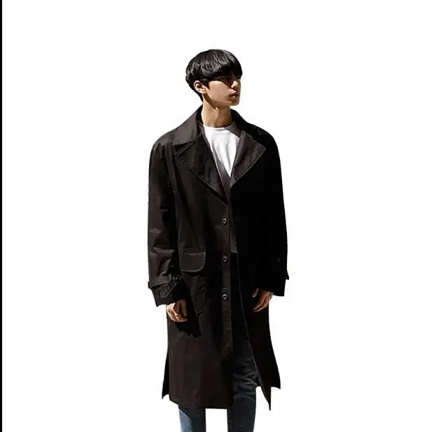 

2018 The new design of men's windbreaker Korean version of the long handsome character pure color vintage clothing large code