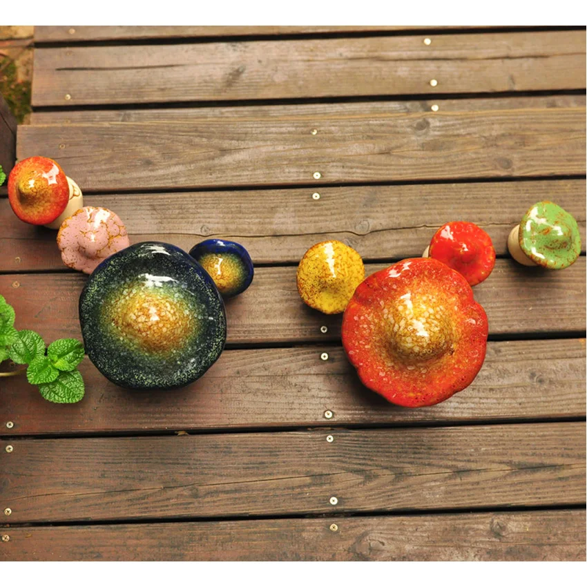 

Cute mushroom family Ceramic Crafts miniature Figurine Mini fairy garden accessories lovely home decor creative wedding gifts