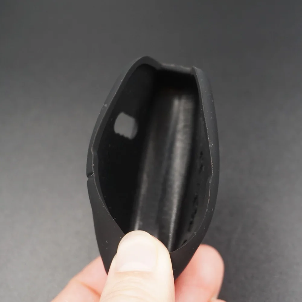 

Xinyuexin For Audi Silicone Car Key Cover FOB Case For Audi A2 A3 A4 A6 A8 TT 3Button Flip Remote Key Jacket Wallet Car-stying