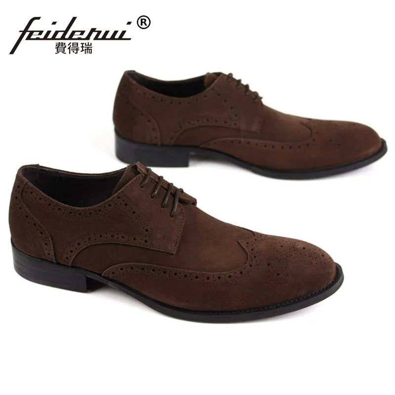 Мужские модельные туфли в винтажном стиле из натуральной замши с перфорацией