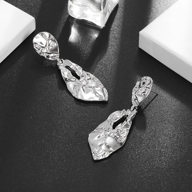 Сияющий Ретро Новый полые капли воды серьги для женщин сплав женские модные с