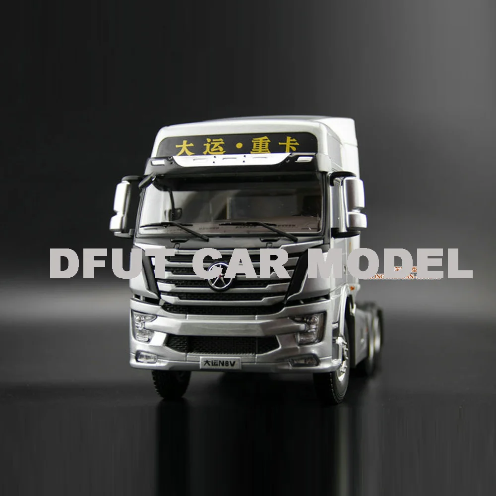 Scale 1:24 Diecast Car Model Of N8V Truck Type For Kids Children Gift And For Collection Free Shipping