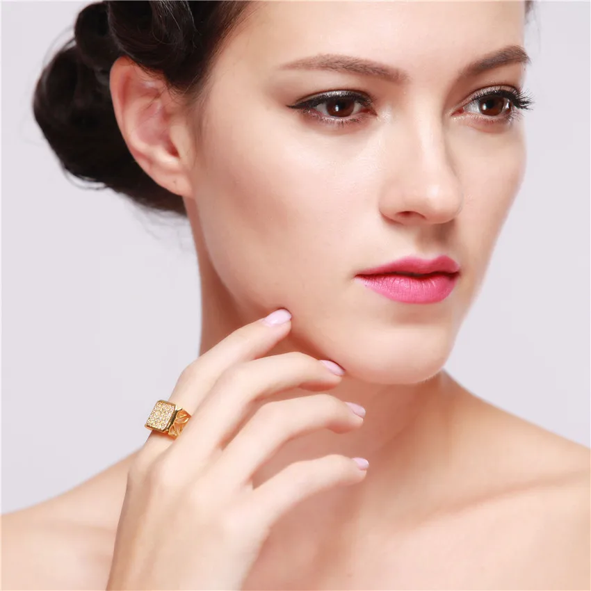 Мужское кольцо с кристаллами ювелирное изделие большим серебряным покрытием