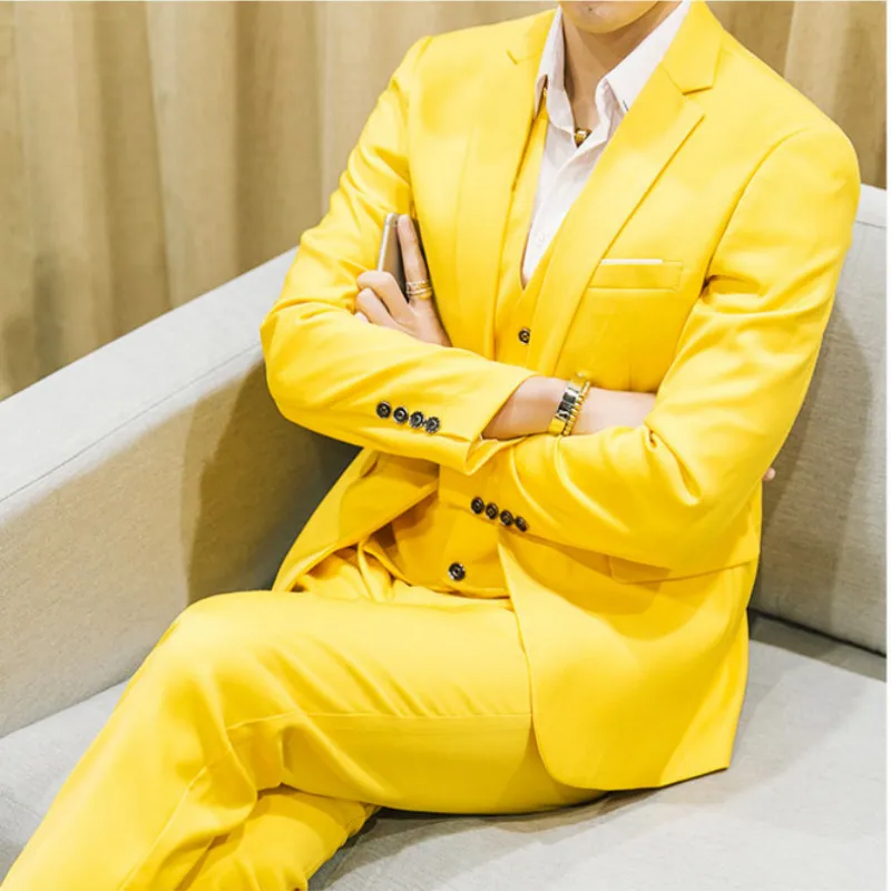 Мужской костюм жениха на свадьбе однотонный повседневный деловой из трех