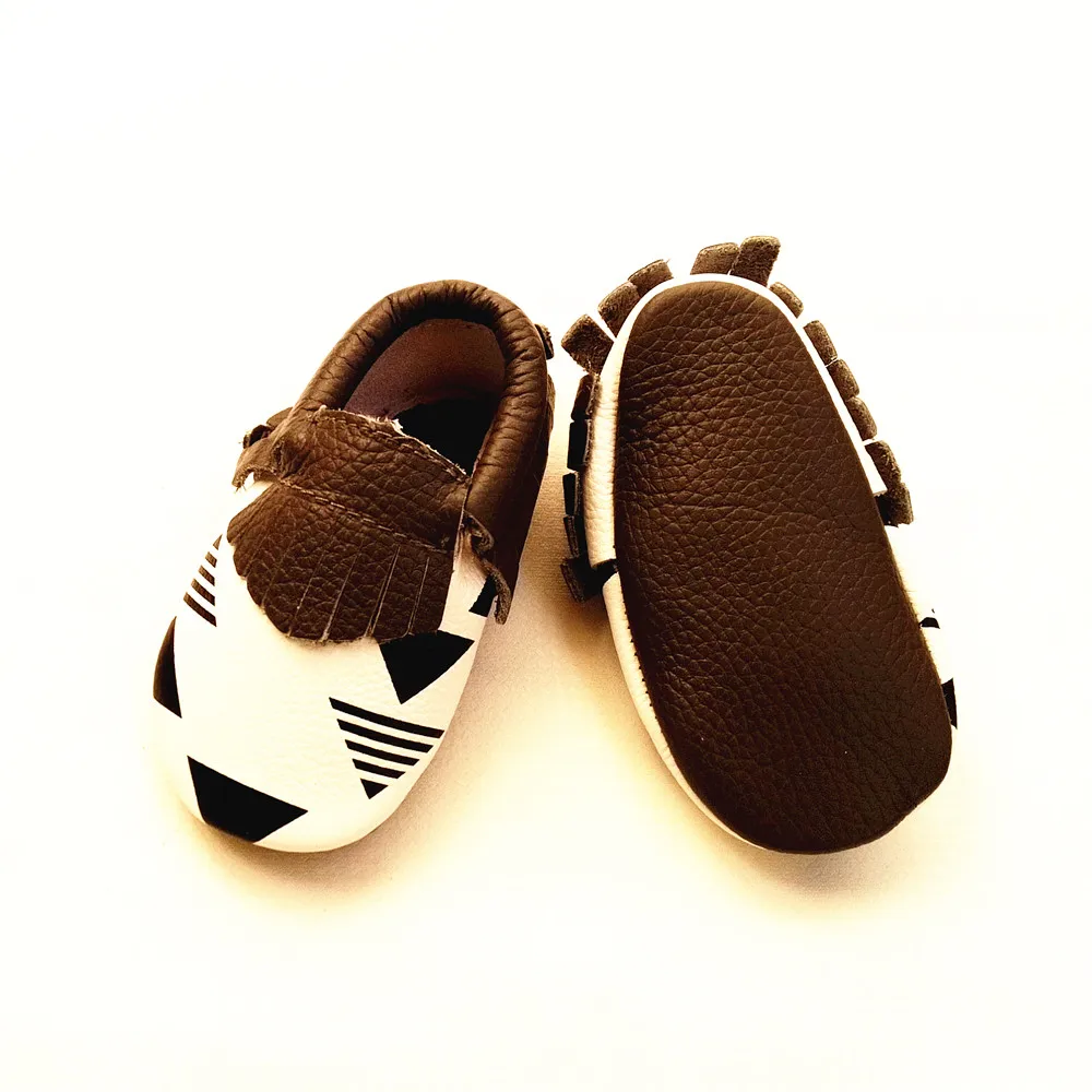 Новинка Разноцветные детские мокасины из натуральной кожи с вышивкой детская