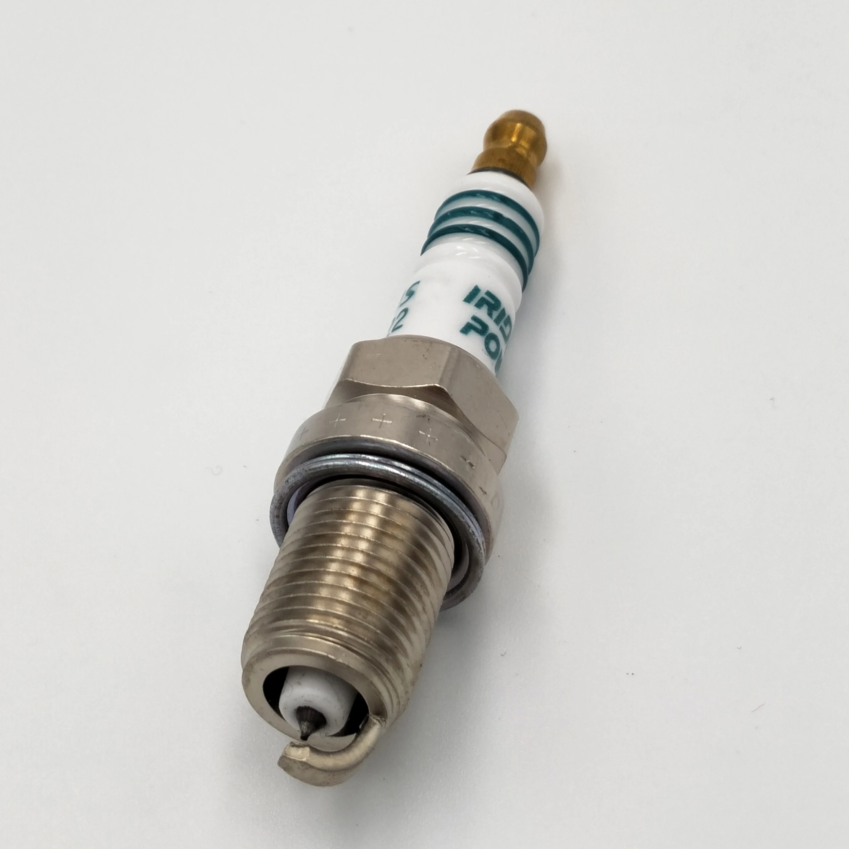 4 шт./партия IK22 5310 Золотая иридиевая Свеча зажигания для Ford Audi для Honda Ni ssan Volvo IK22-5310 IK225310