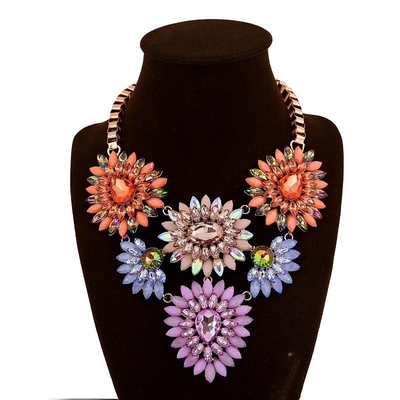 Ожерелье новые мода шарм сеть роскошный позолоченный цвета кристалл смола цветы