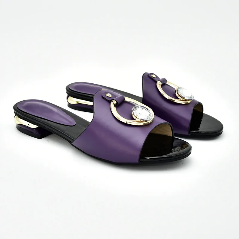 Женские свадебные туфли с открытым носком украшенные стразами Sandalias Rasteiras Femininas