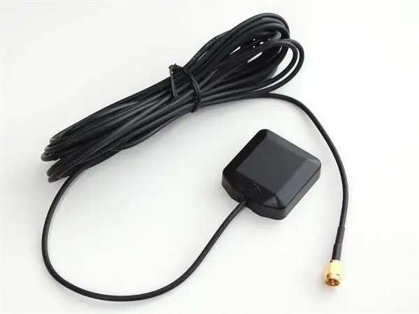 

960 GPS Antenna 3-5V 28dB 5 meter SMA antenna module