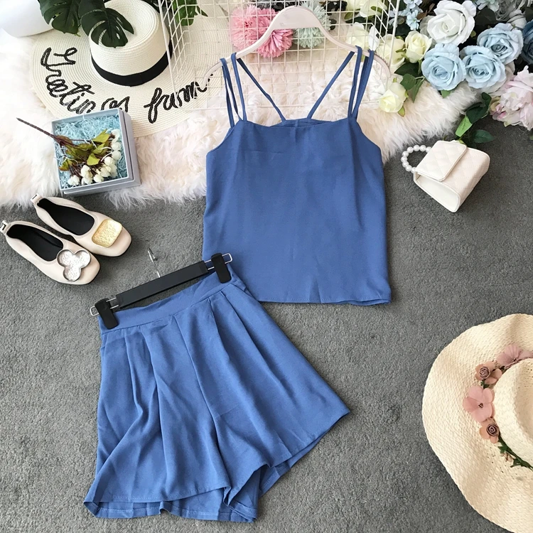 Женский комплект из двух предметов топ на бретельках без бретелек + широкие шорты