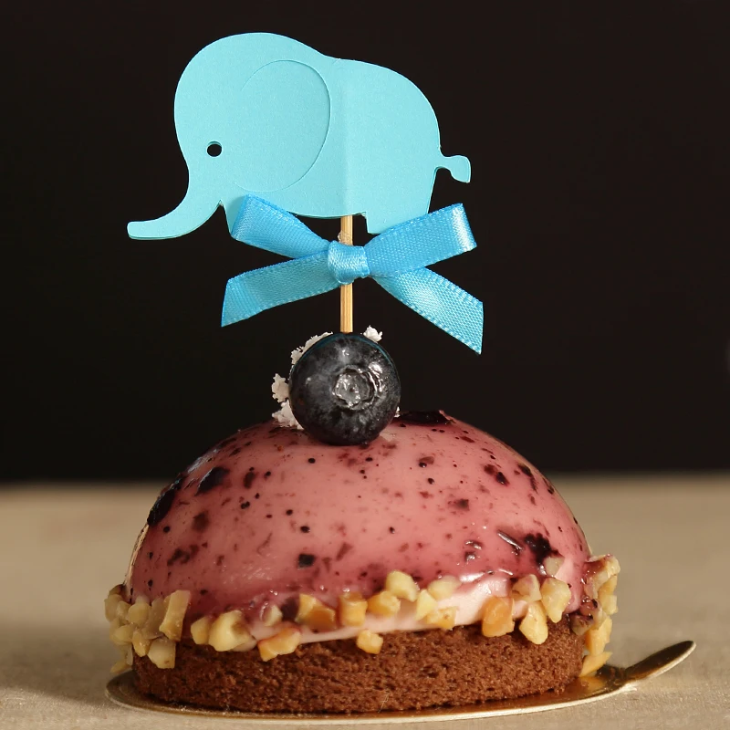 Изготовленные на заказ топперы для капкейков с бантом и синим слоном украшение