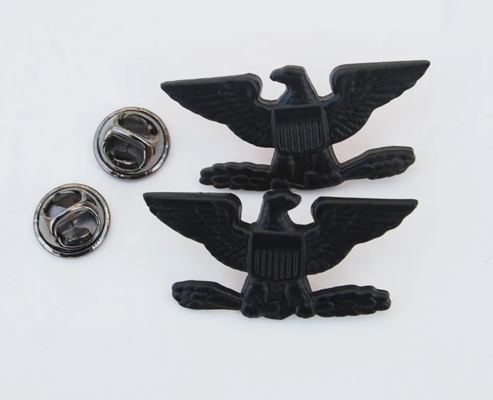 PAIR OF MILITARY WW2 US ARMY COLONEL EAGLE WAR BIRD DEVICE PIN BADGE INSIGNIA | Спорт и развлечения